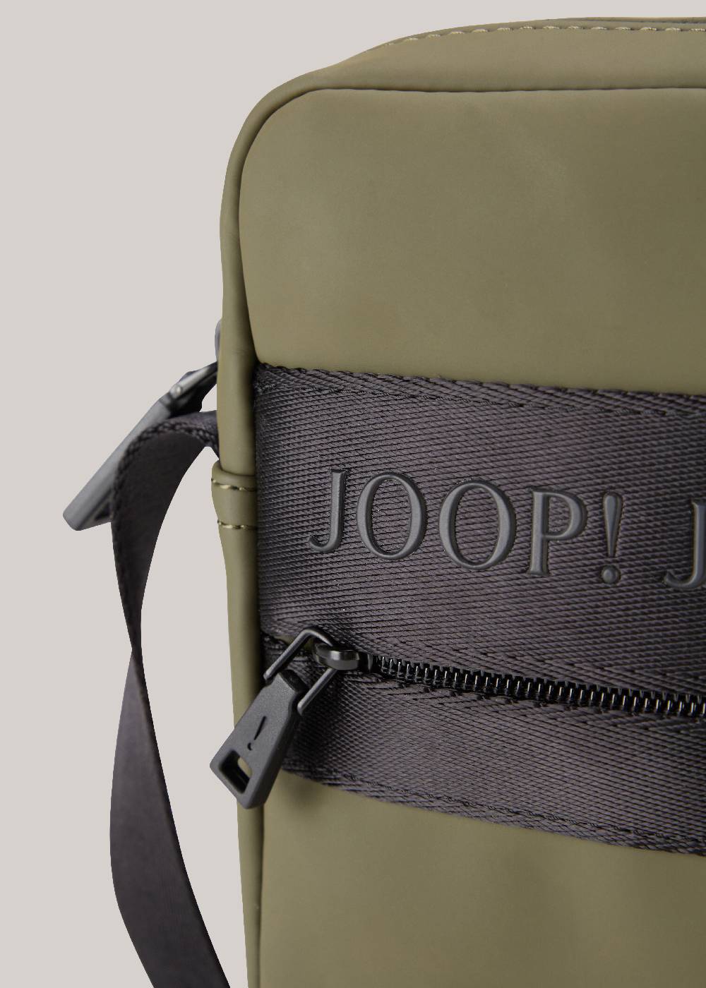 Joop Schultertasche Modica Nuvola Rafael in Oliv Vierteljährliche Förderung