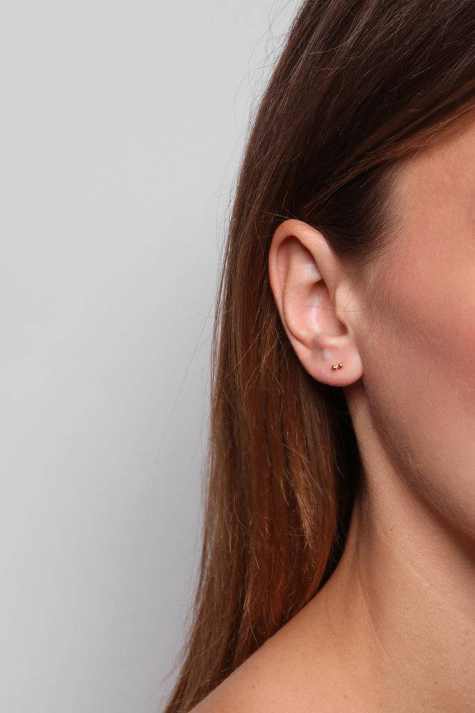 JUKSEREI POLLEN EAR STUDS Valentinstagsangebot