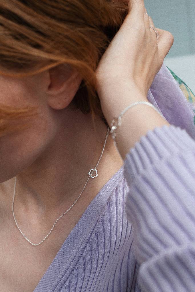 JUKSEREI FLYING FLOW NECKLACE Clearance-Verkauf