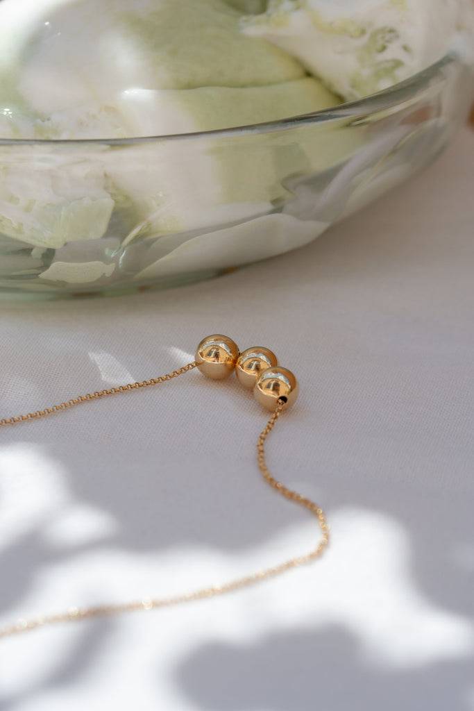 JUKSEREI BOULES NECKLACE Black Friday Preise