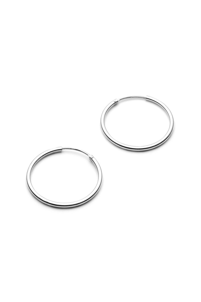 JUKSEREI HOOP EARRINGS im Angebot