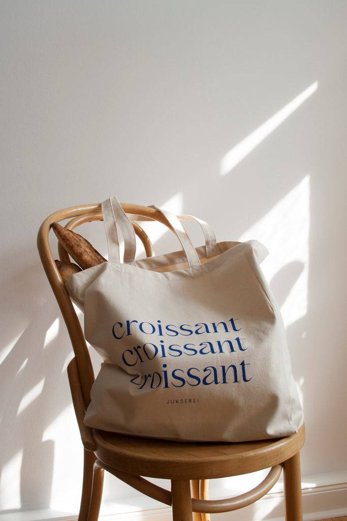 JUKSEREI TOTE BAG · CROISSANT Saisonschlussverkauf