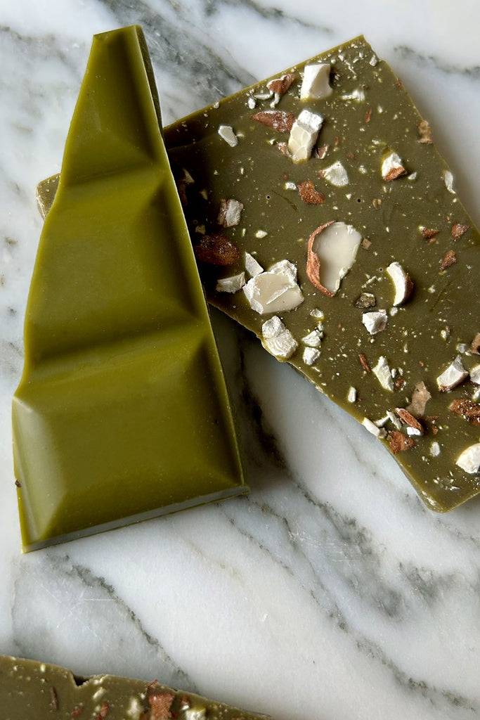 JUKSEREI HEALTH BAR · ORGANIC MATCHA CHOCOLATE ROASTED ALMONDS Bestseller