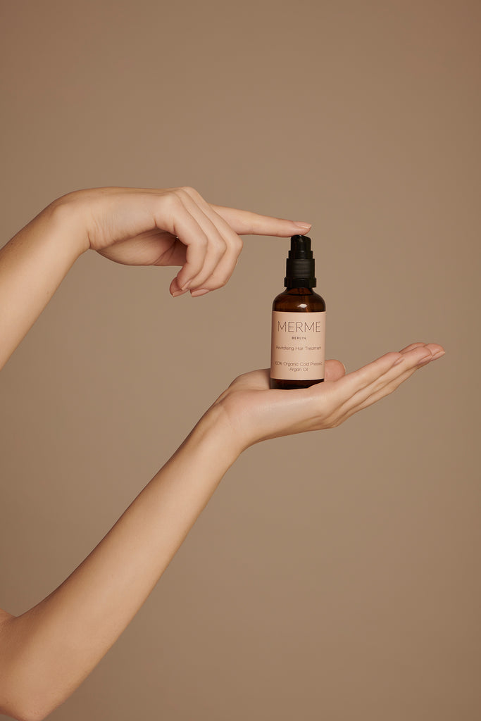 JUKSEREI MERME · REVITALISING HAIR TREATMENT (100% ORGANIC ARGAN OIL) Saisonale Angebote