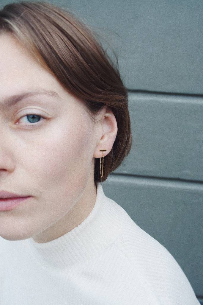JUKSEREI SILO EAR STUDS Vatertagsangebot