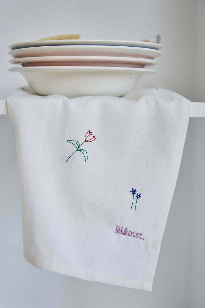 JUKSEREI BLÅMST · KITCHEN TOWEL FLOWER zollfrei