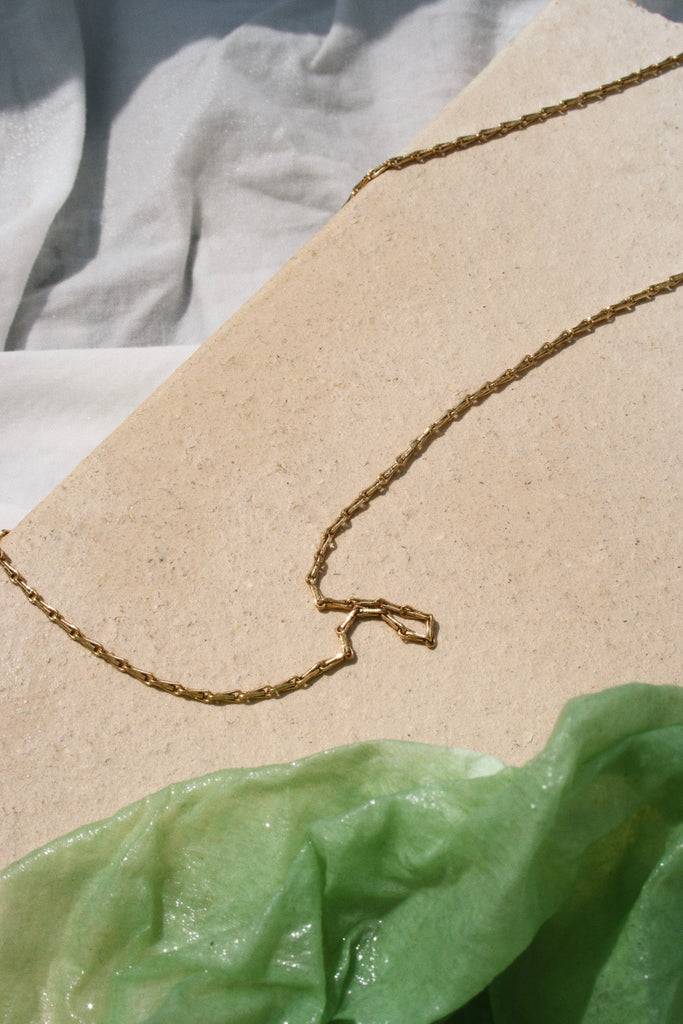 JUKSEREI VERA NECKLACE im Angebot