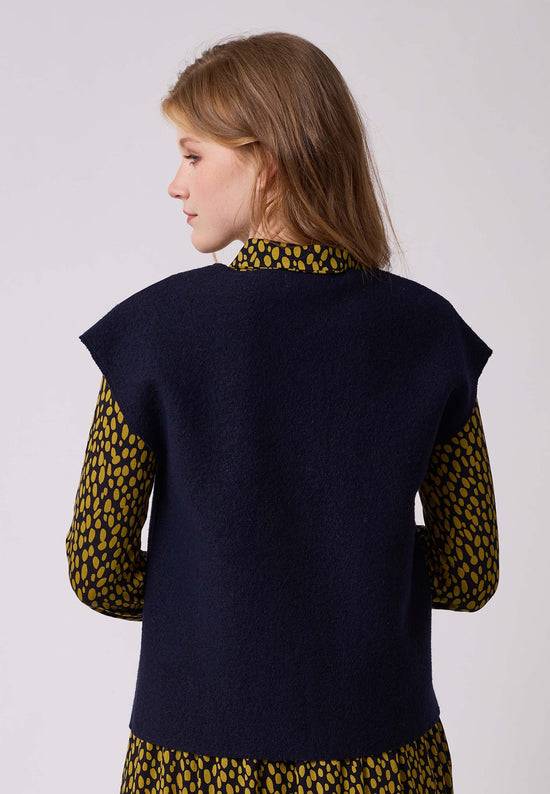Lana Natural Wear Pullunder, Modell Sophie Valentinstagsangebot