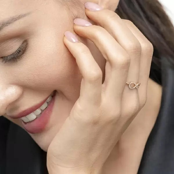 Leaf Jewelry Infinityring mit Diamanten, 18 K Rosegold Lagerräumung