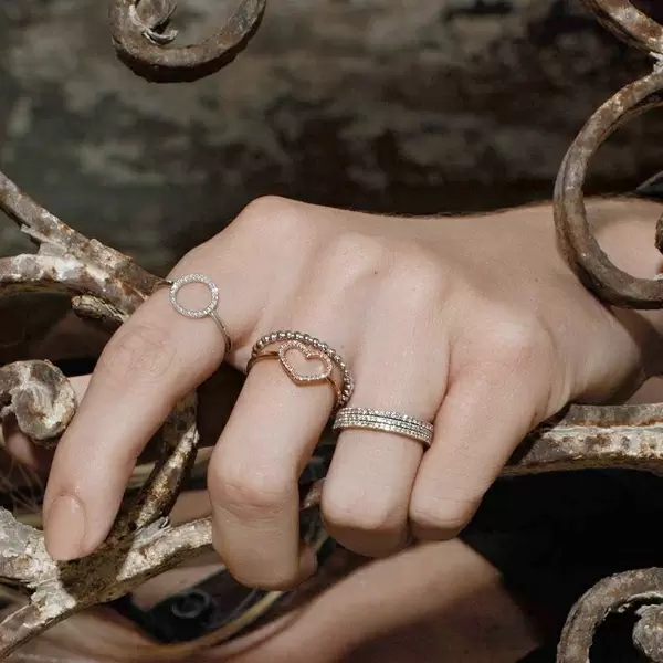 Leaf Jewelry Ring Herz mit Diamanten, 18 K Rosegold Vierteljährliche Förderung