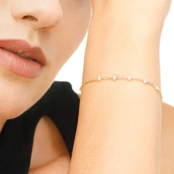 Leaf Jewelry Armkette White Pearls, 14 K Gelbgold Im Verkauf