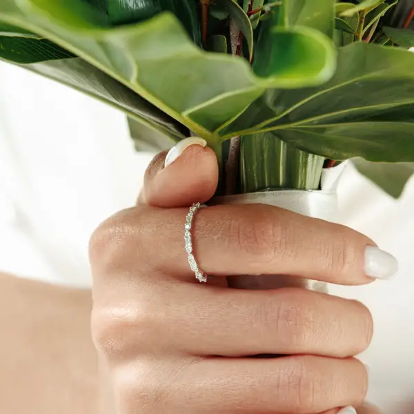 Leaf Jewelry Ring mit Baguette Diamanten, 14K Gelbgold Kostenlose Rückgabe
