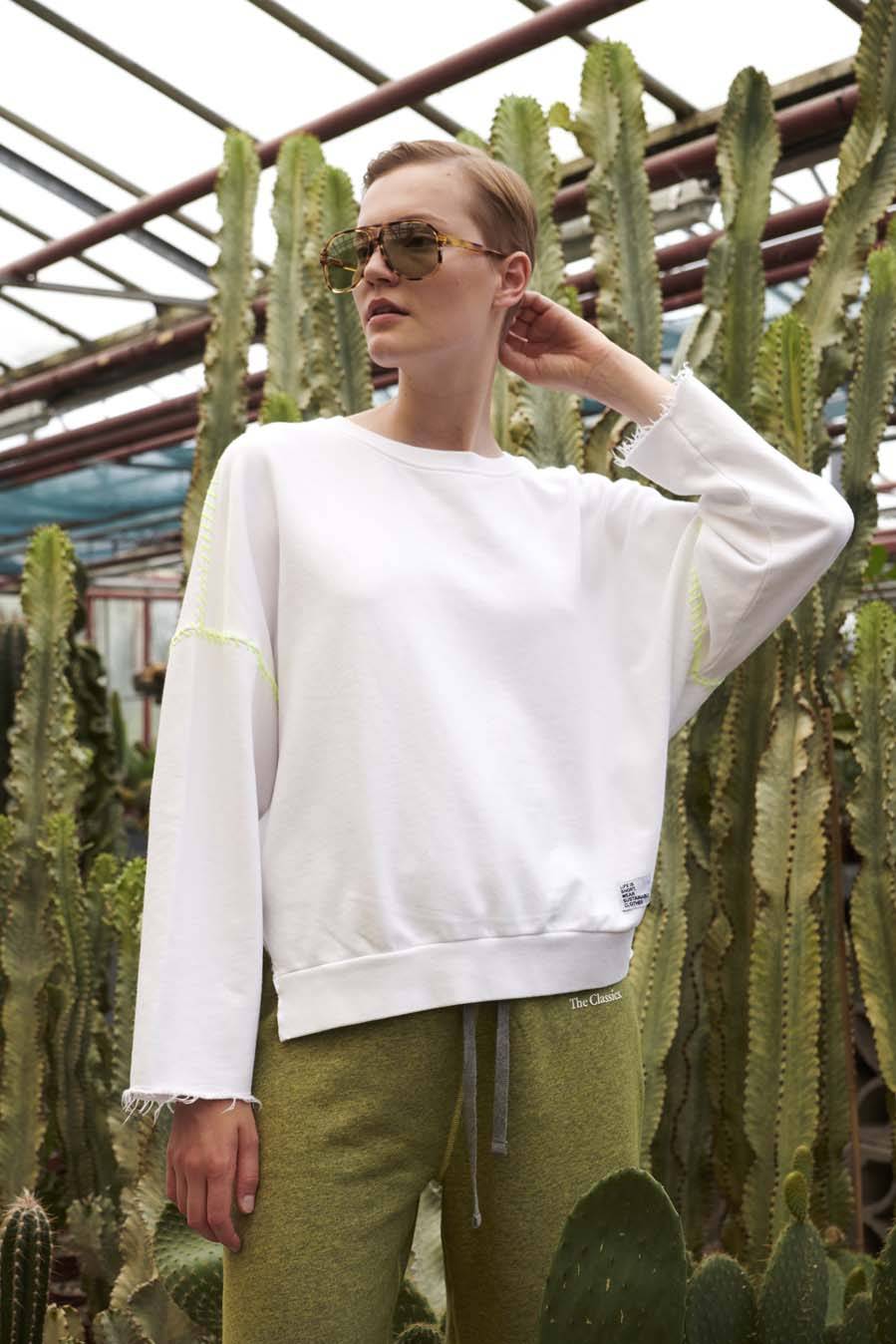 Liv Bergen Sweater "100% Organic Cotton" handstitched in optic white VIP-Rabatte