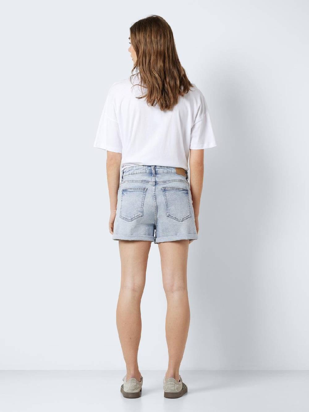 NOISY MAY NMMONI HW SHORTS AZ360 BL NOOS LIGHT BLUE DENIM Riesige Rabatte