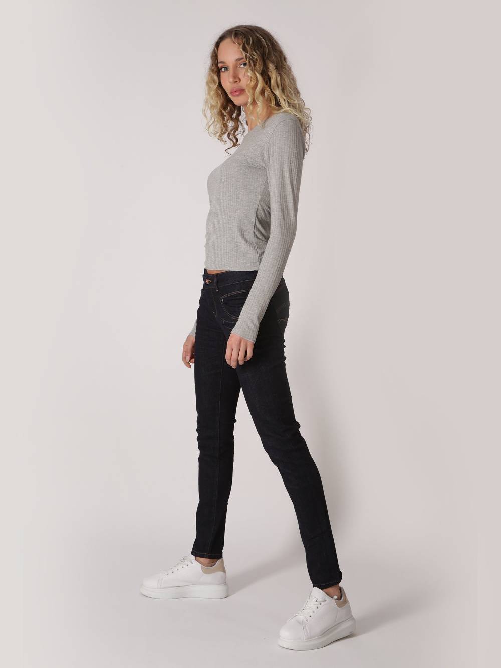 M.O.D SUZY Skinny Raw Denim Begrenzte Freigabe