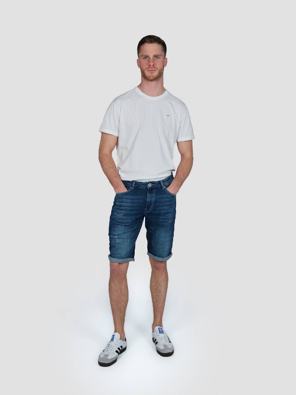 M.O.D TREVOL SHORTS SP24-1013 (absent blue 3990) Exklusive Angebote