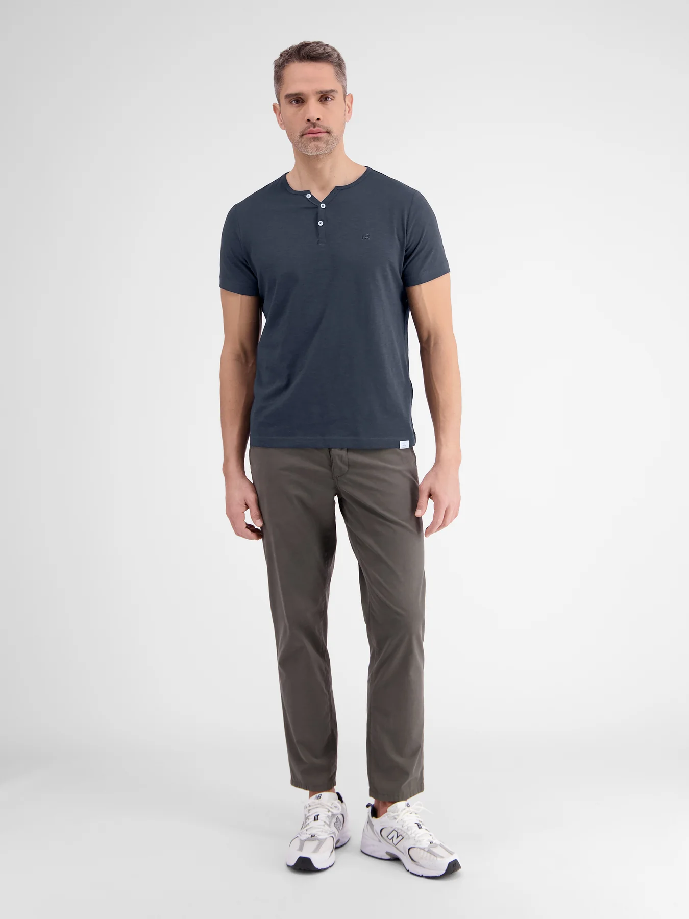 Lerros 2433908 BASIS HENLEY-SHIRT (485 CLASSIC NAVY) Sonderangebote