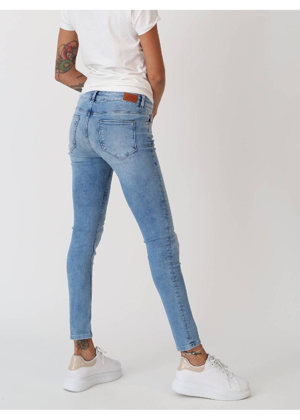 M.O.D Sina Skinny Fit Panda Blue 50% Rabatt für begrenzte Zeit