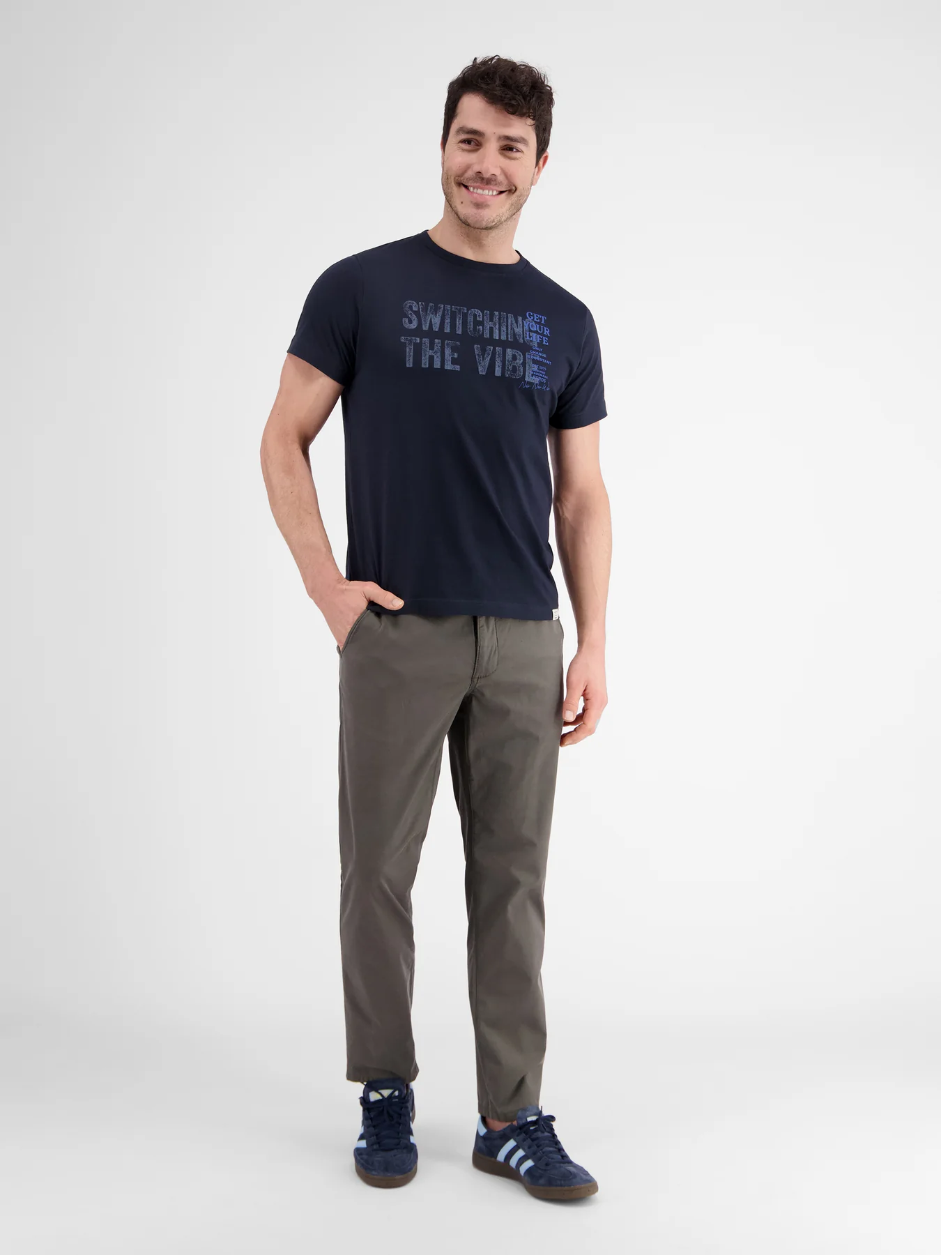Lerros 2423005 EFFEN T-SHIRT PRINT OP DE BORST (485 CLASSIC NAVY) Günstig kaufen