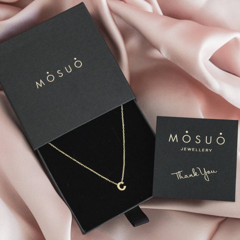 Mosuo Jewellery Diamant Buchstaben Halskette “C” - Vermeil Fabrikladen