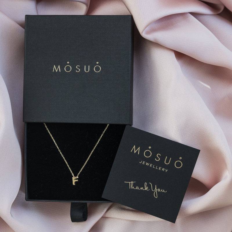 Mosuo Jewellery Diamant Buchstaben Halskette “F” - Vermeil Black Friday Preise