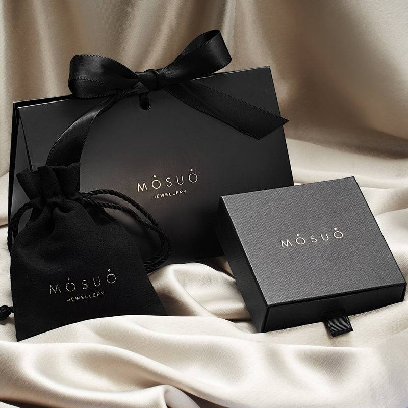 Mosuo Jewellery Diamant Buchstaben Halskette “Q” - Vermeil Hotsell