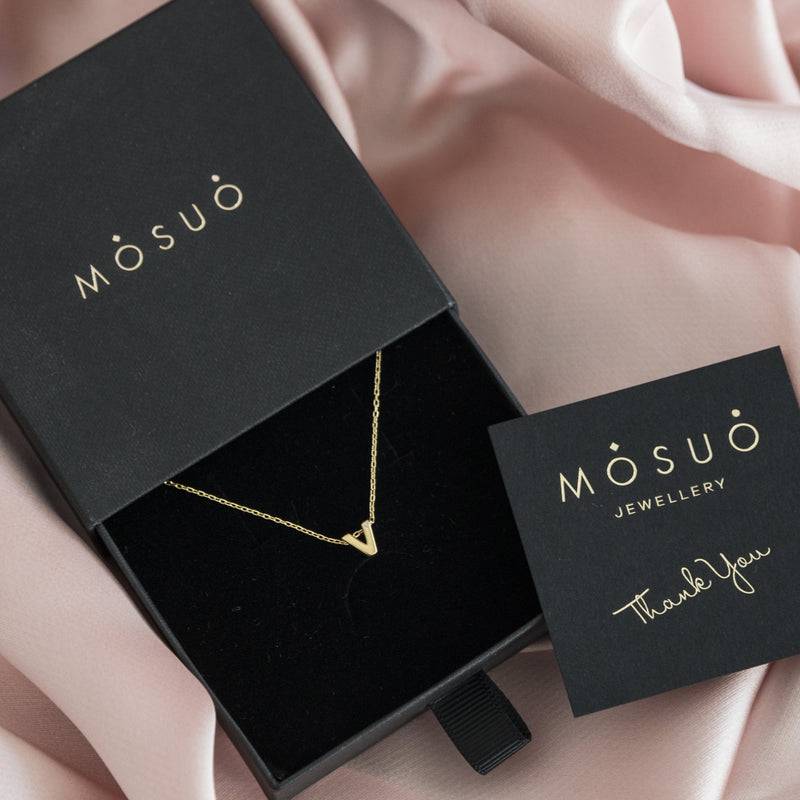 Mosuo Jewellery Diamant Buchstaben Halskette “V”- Vermeil Meist gekauft
