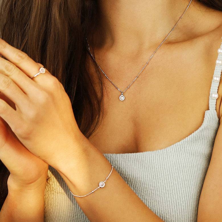 Nana Kay Shiny Circles Collier Gleam Nur für heute