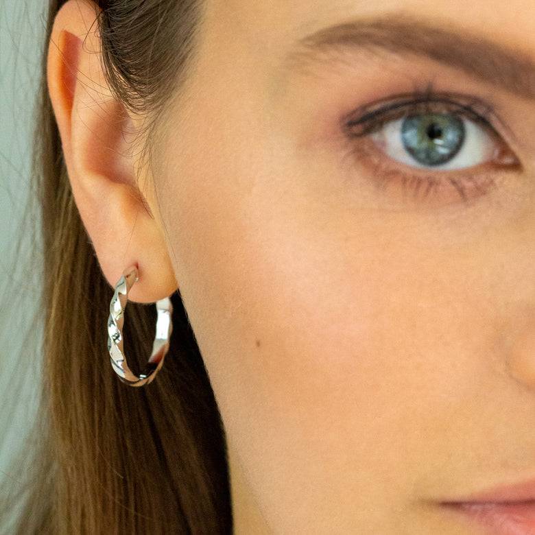 Nana Kay Solid Flair Ohrring Sequence Discount Store für neue Produkte