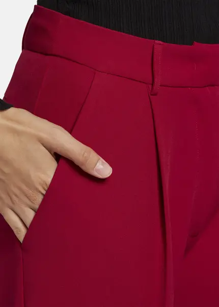 Nicowa Wide Leg Twill Pants - VINIWIA in REDarticle number NC9A24002014E-014 Letzter Tag