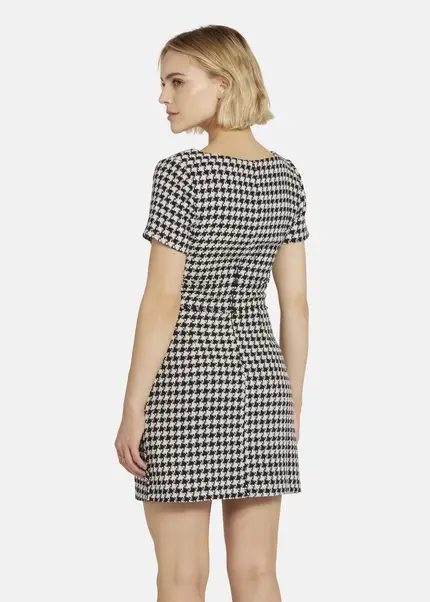 Nicowa Sheath bouclé dress VANTREA in BLACK MULTICOLORarticle number NC8A22509019E-002 Begrenzt auf 3 Tage