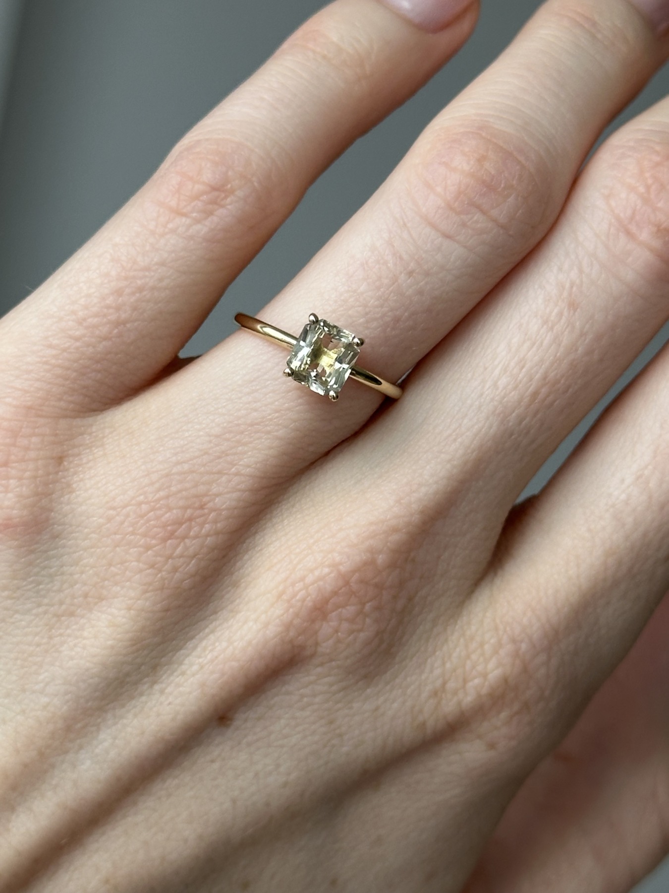 Nina Kastens Yellow Sapphire Ring Neueste Stile
