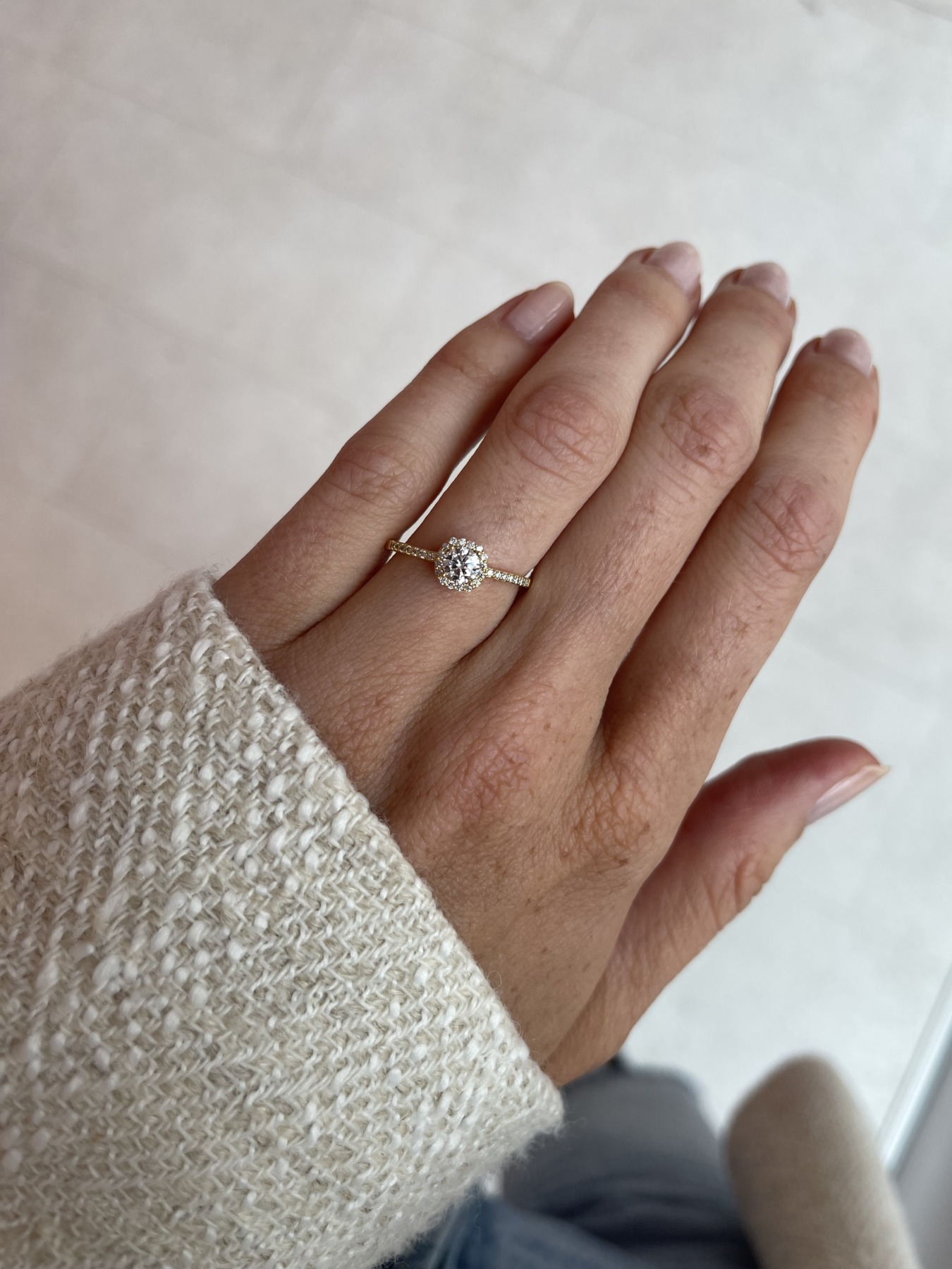 Nina Kastens Halo Diamond Ring zollfrei