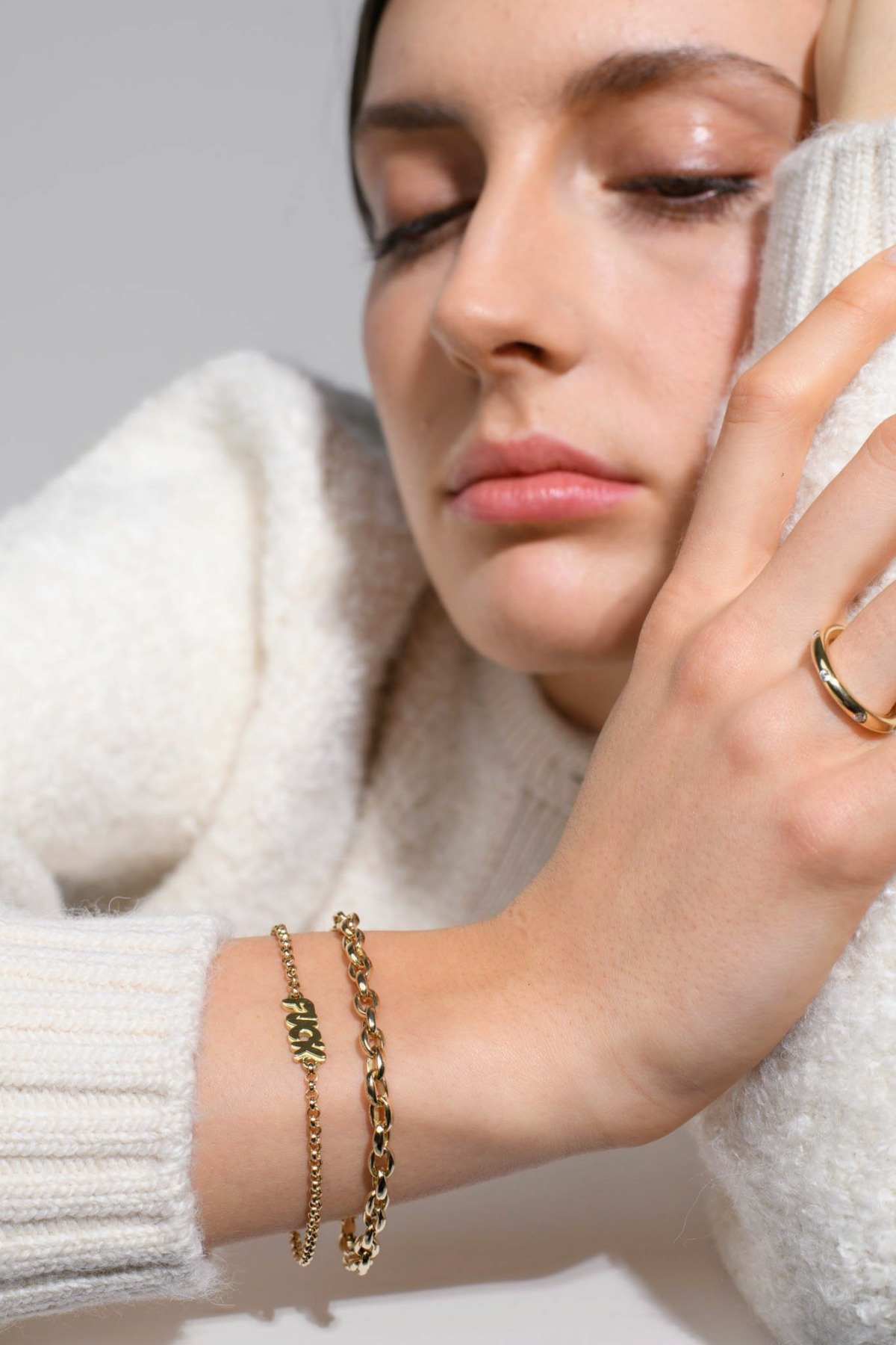 Nina Kastens LOVE Graffiti Bracelet im Angebot