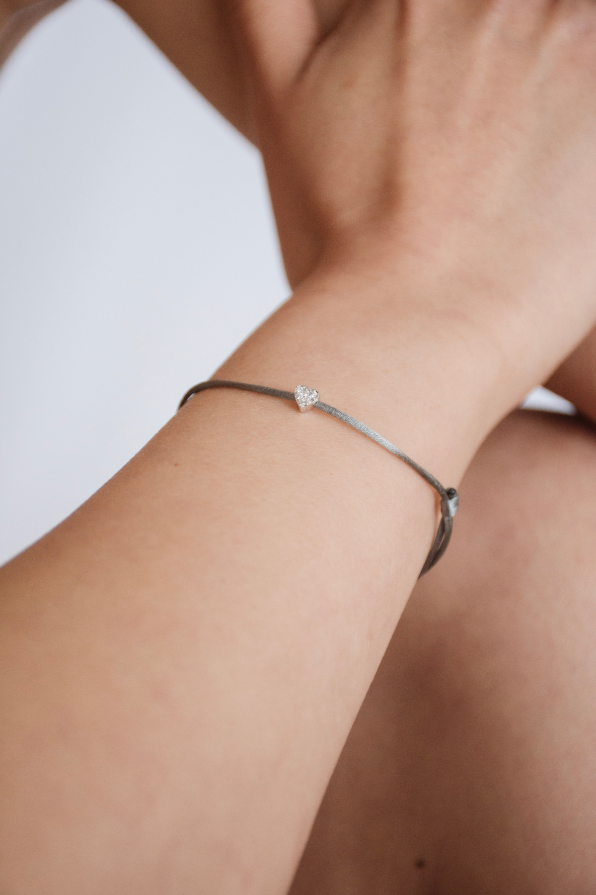 Nina Kastens Diamond Heart Bracelet Grey WG VIP-Rabatte