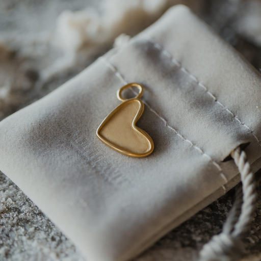 Paul Hewitt Engravable Heart Charm Gold 50% Rabatt mit kostenlosem Versand
