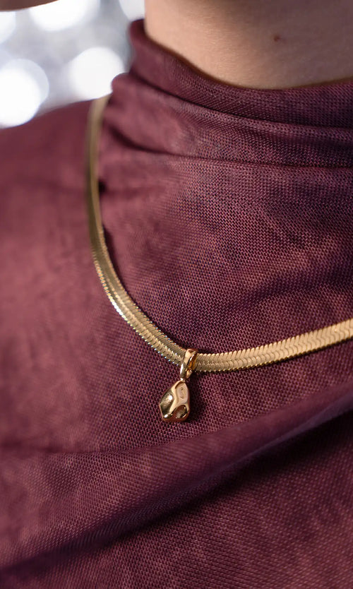Paul Valentine Molten Sleek Necklace im Angebot