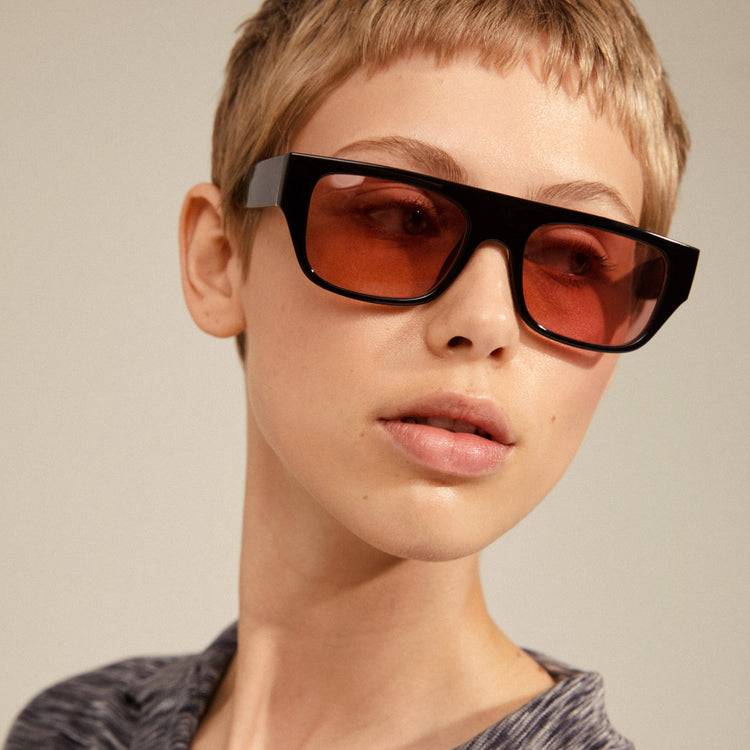 Pilgrim ENIEL Recycelte Sonnenbrille Schwarz/Gold Black Friday