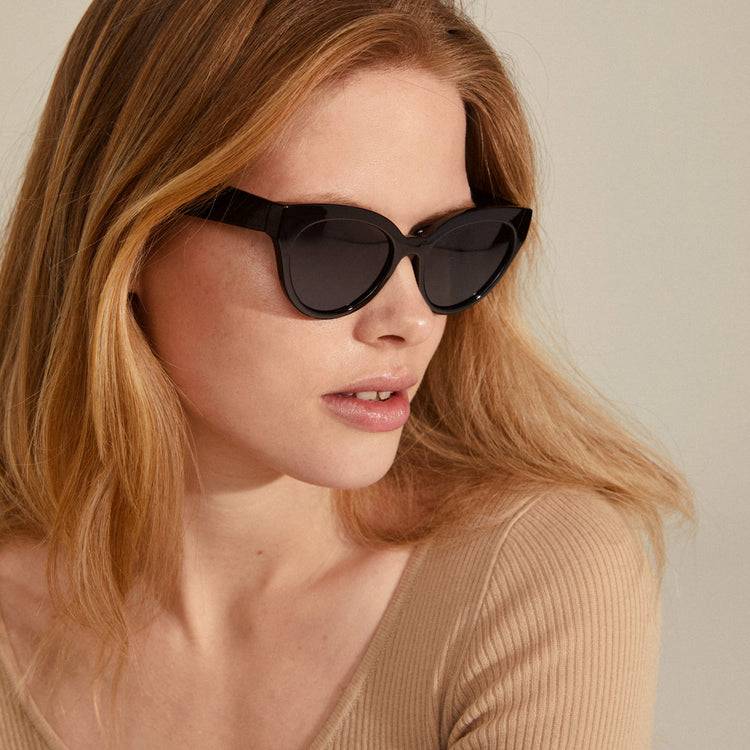 Pilgrim RAISA Recycelte Sonnenbrille Schwarz Vatertagsangebot