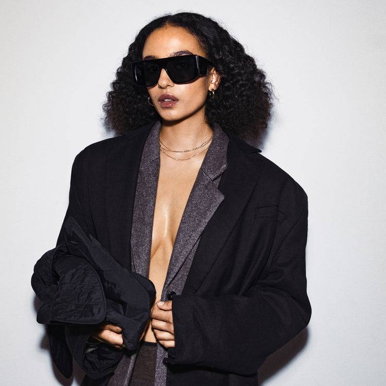 Pilgrim JOHARI Recycelte Sonnenbrille Schwarz Lagerräumung