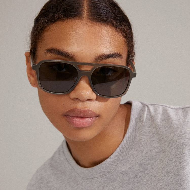 Pilgrim ELODIE Piloten-Sonnenbrille grau Outlet