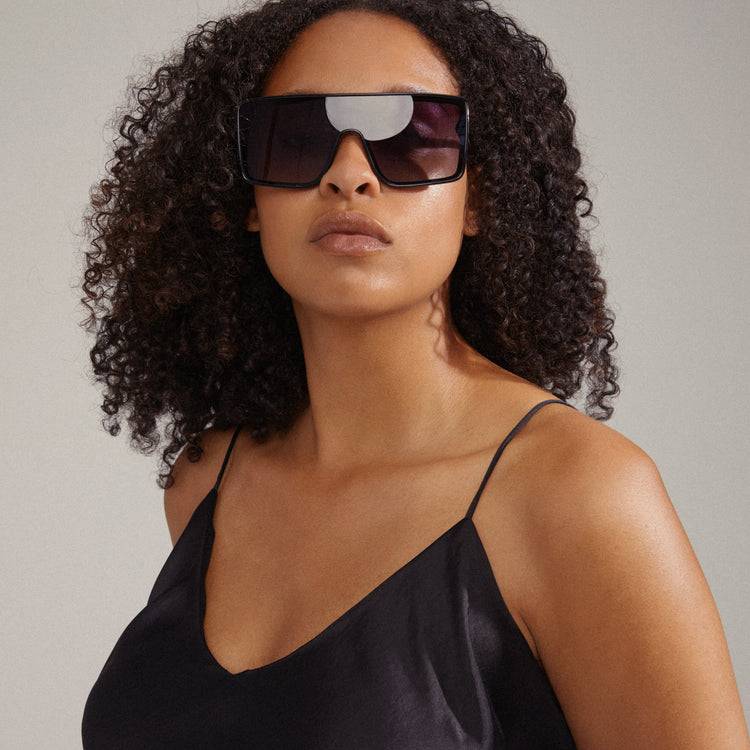 Pilgrim OCEANE eckig geformte Shield-Sonnenbrille schwarz Fabrikverkauf