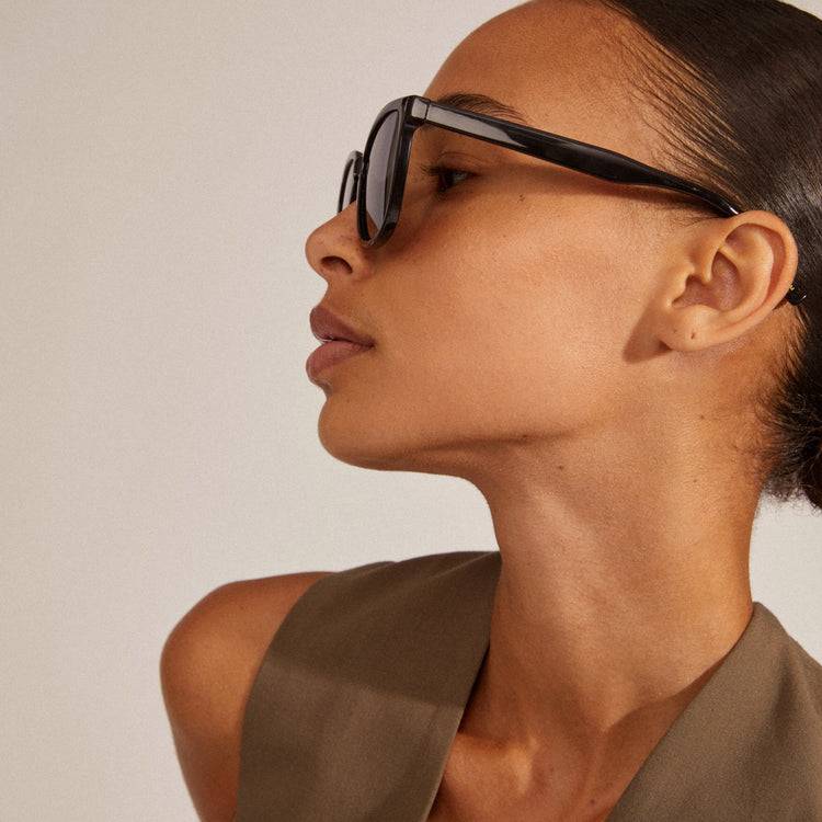 Pilgrim JAMILA recycelte Sonnenbrille schwarz Fabrik Onlineshop