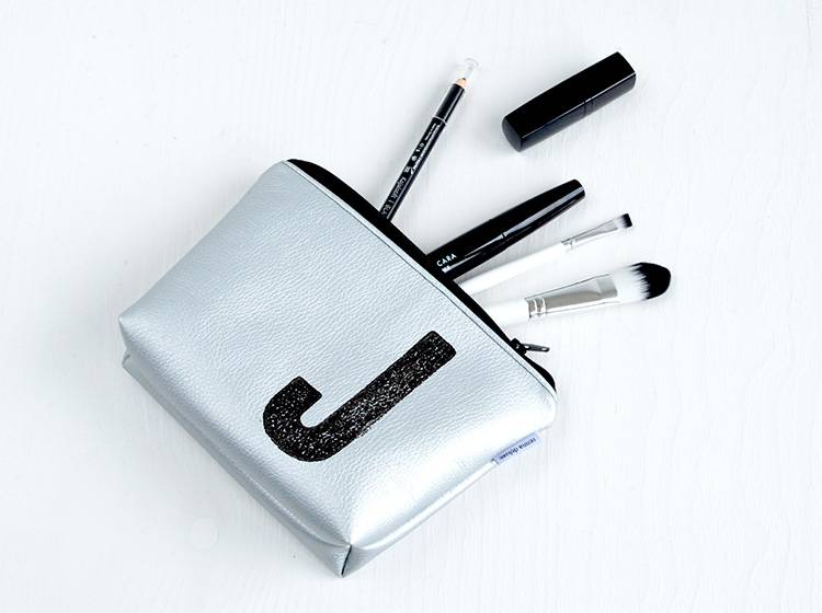Renna Deluxe Kosmetiktasche Metallic SILBER mit Buchstabe Meist gekauft