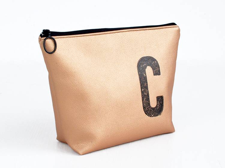 Renna Deluxe Waschtasche Metallic KUPFER mit Buchstabe, vegan Black Friday