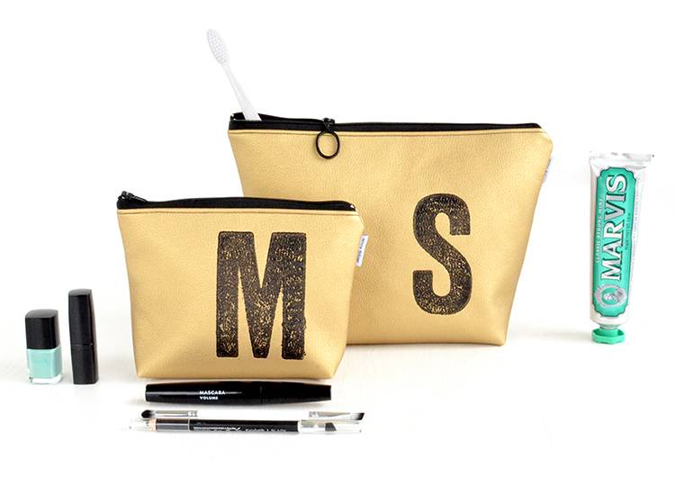 Renna Deluxe Waschtasche Metallic GOLD mit Buchstabe, vegan Cyber Monday