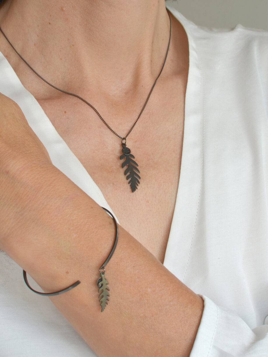 Renna Deluxe BLACK Edition Kette mit Farn Zeitlich begrenztes Angebot