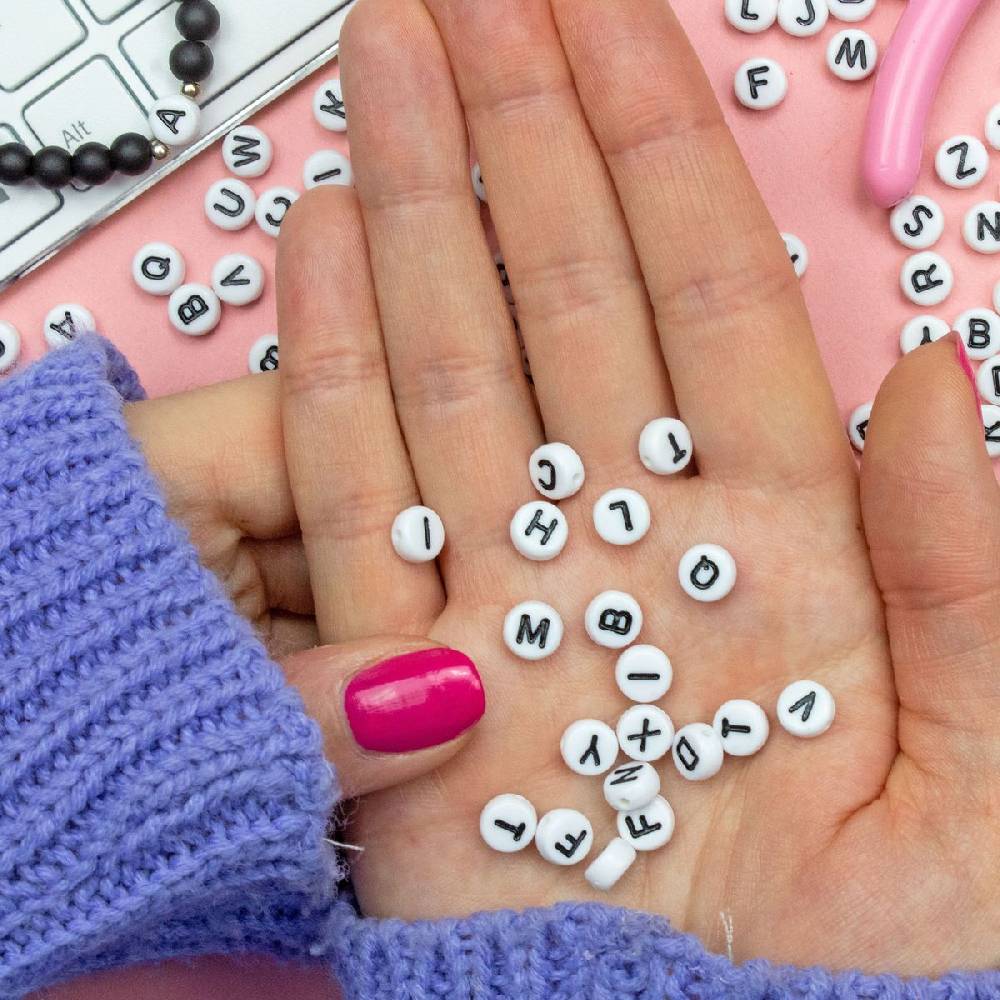 Sadingo Buchstabenperlen Acryl - A-Z nach Wahl, je 50 Stück - Ø 7 mm Super Sparpreis