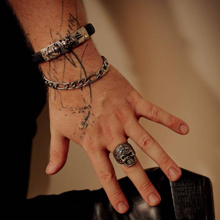 Save Brave Armband Jack mit Totenkopf aus geflochtenem Leder & Edelstahl Limitierter Zeitrabatt