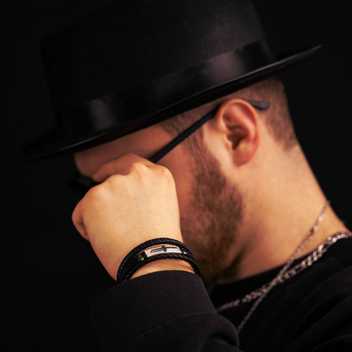Save Brave Dreifach gewickeltes Lederarmband Logan mit Kreuz Günstig kaufen